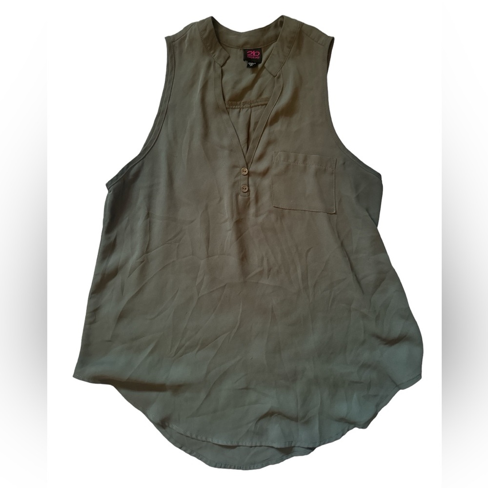 hunter green XS Bebe dressy casual top